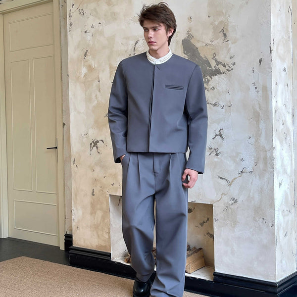 Wide-Shoulder Suit