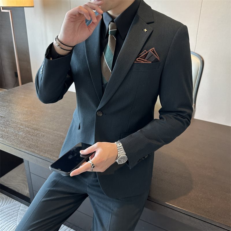 High Quality Suit