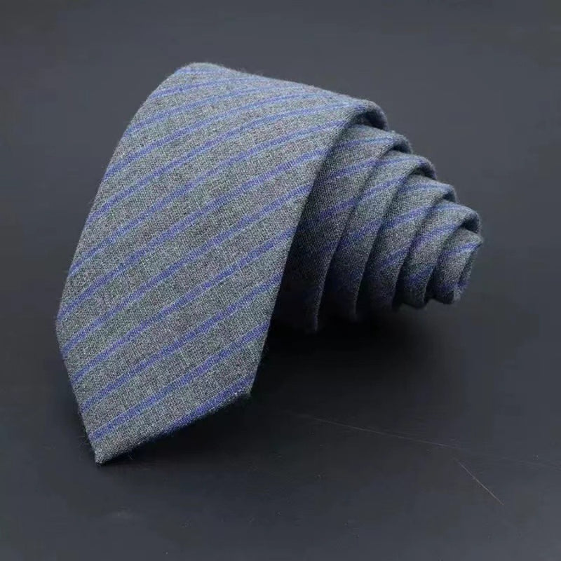 Solid Men’s Tie