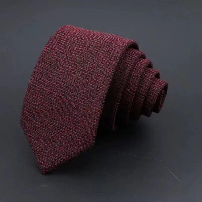 Solid Men’s Tie