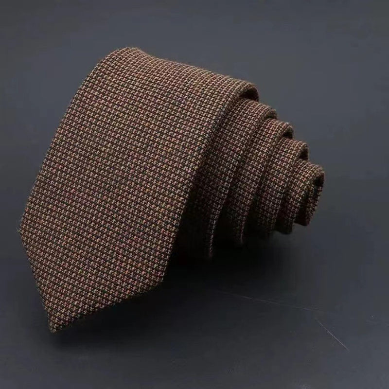 Solid Men’s Tie